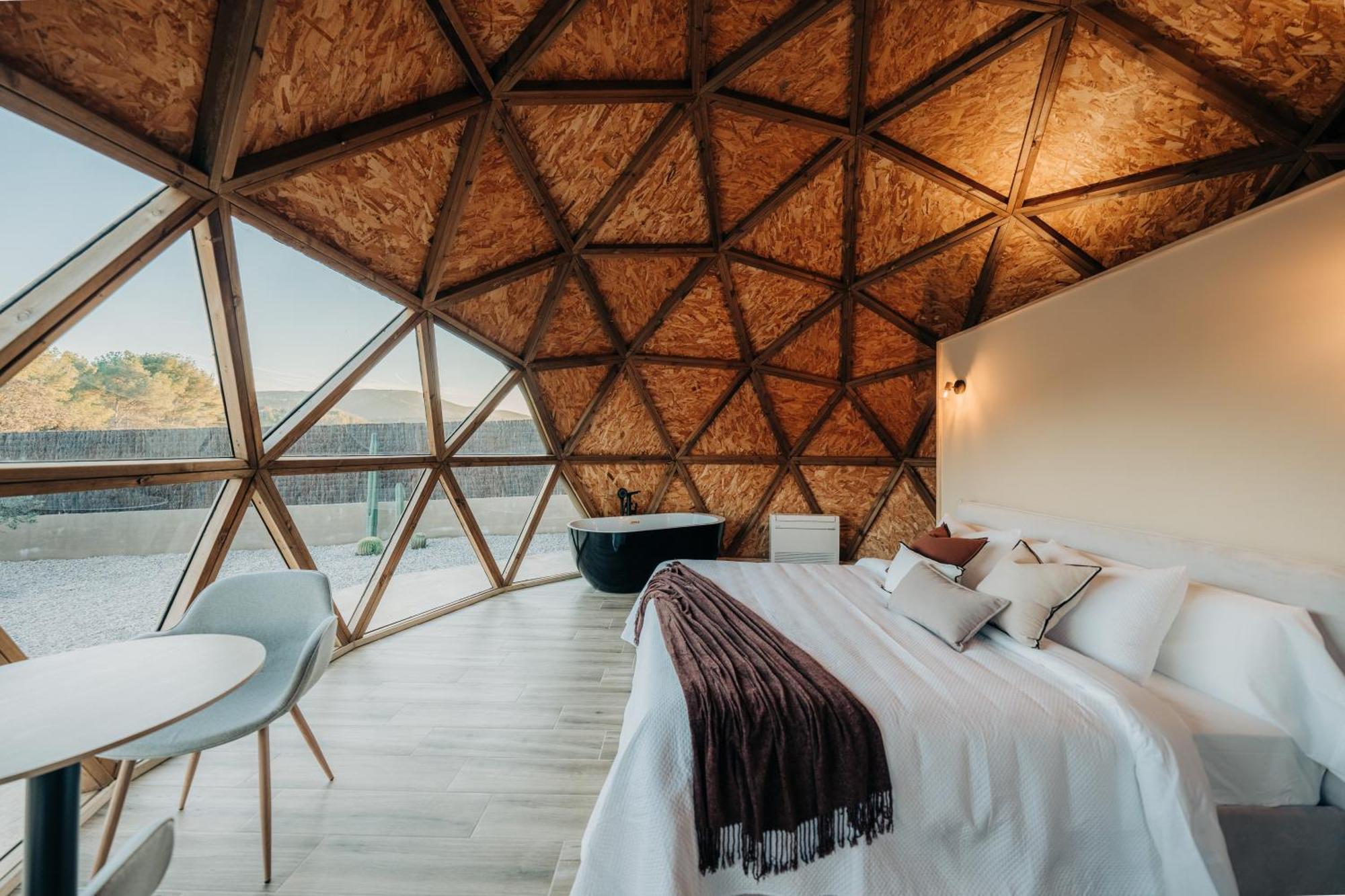 El Moli Glamping 호텔 Adzaneta 외부 사진