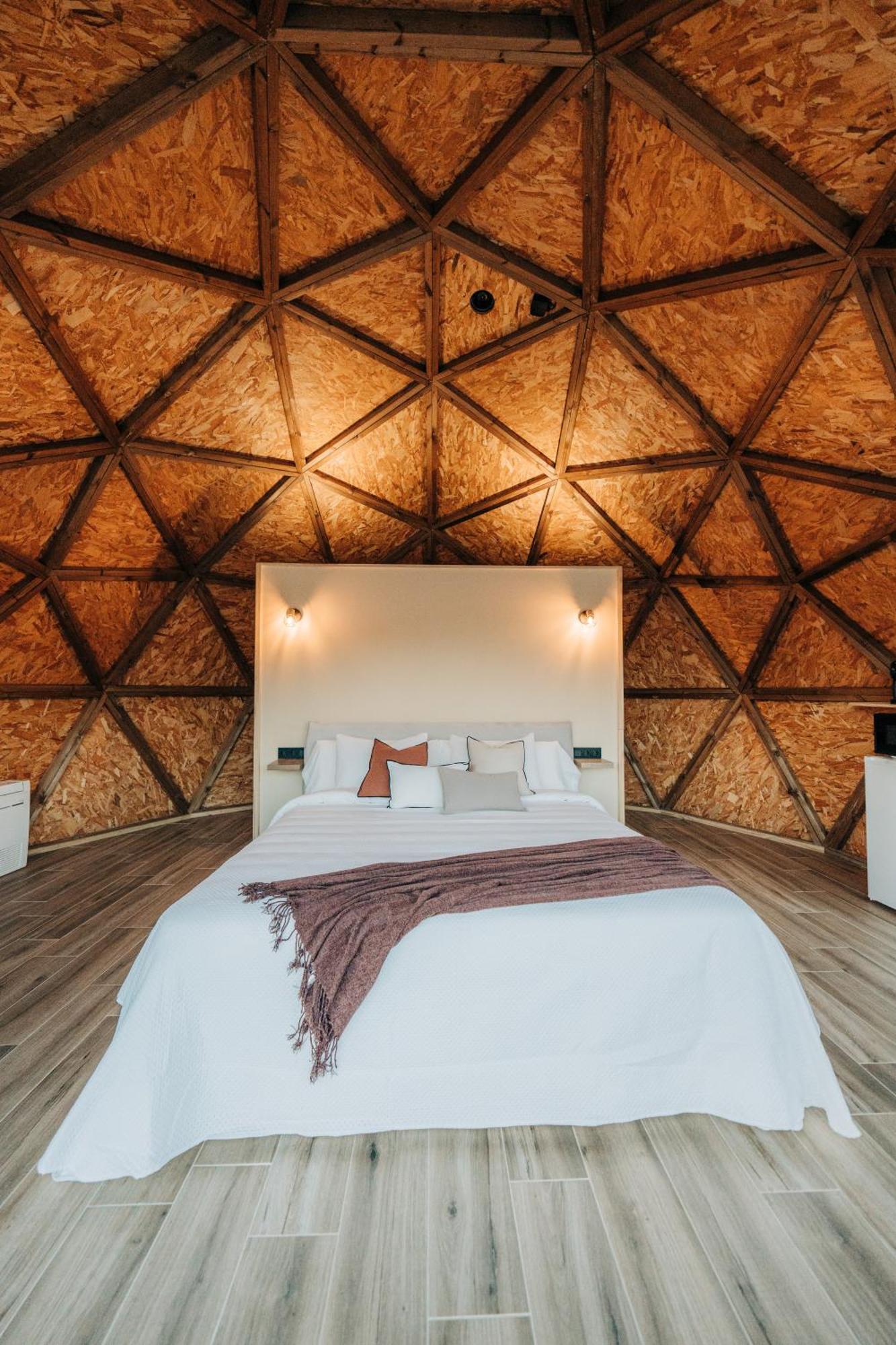 El Moli Glamping 호텔 Adzaneta 외부 사진
