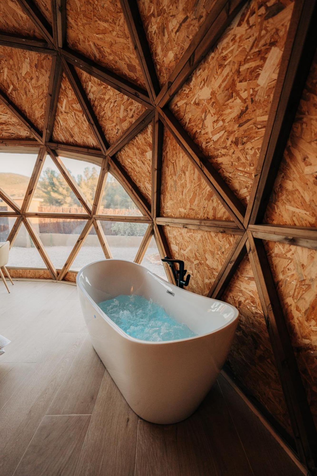 El Moli Glamping 호텔 Adzaneta 외부 사진