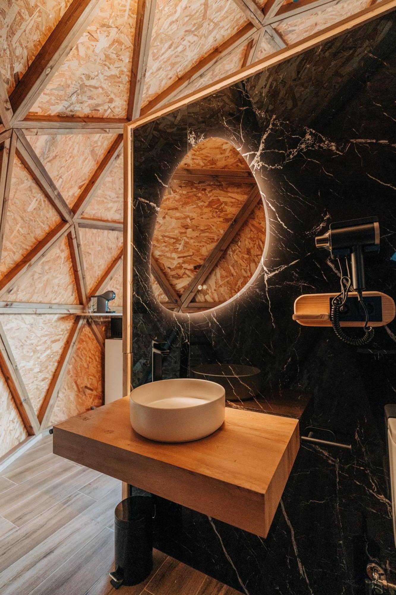El Moli Glamping 호텔 Adzaneta 외부 사진